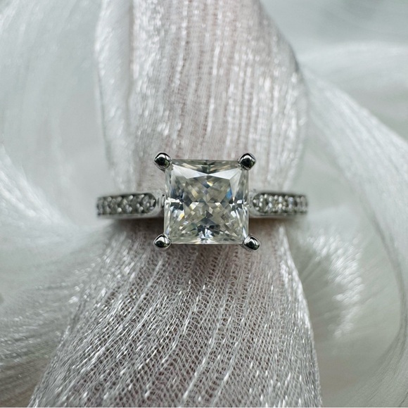 Jewelry - 2CT Moissanite Diamond Princess Cut with Pavé Band